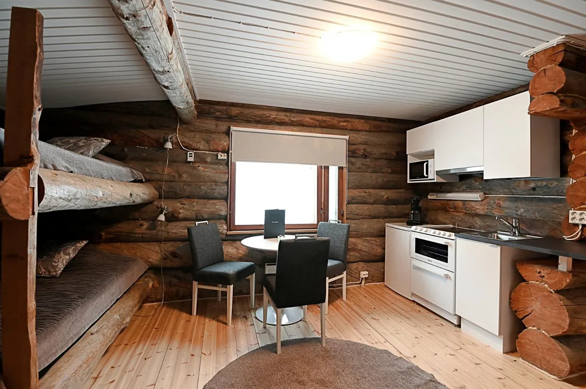 Classic Log Cabin Ski-in Ski-out - interior